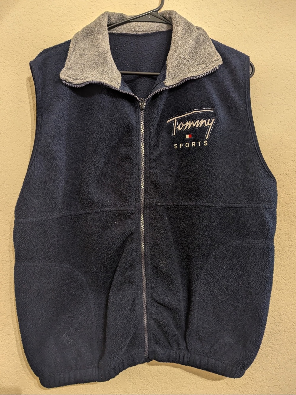 Tommy Hilfiger Navy Fleece Zip-Front Vest with Gray Collar